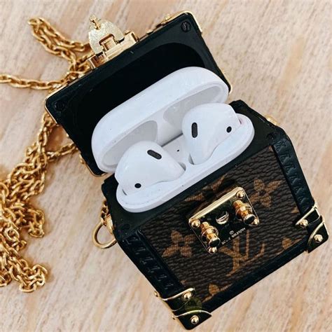 cover airpods pro louis vuitton